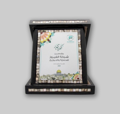 علبة خشب صدف  اسود 