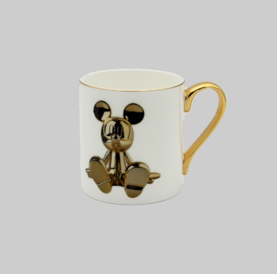 Golden heart frame white mug