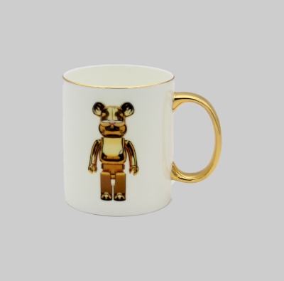 Golden frame white mug
