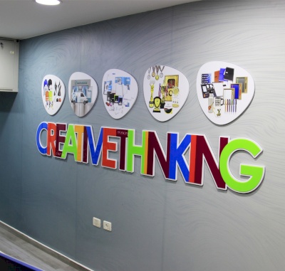 Wallpaper with embossed acrylic letters